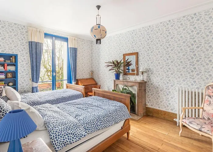 Bed & Breakfast Maison Des Marronniers Ris-Orangis